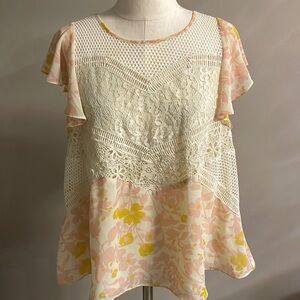 HD IN PARIS ANTHROPOLOGIE NETTING / LACE / CROCHET CHIFFON LIKE FLOW TOP SZ 6